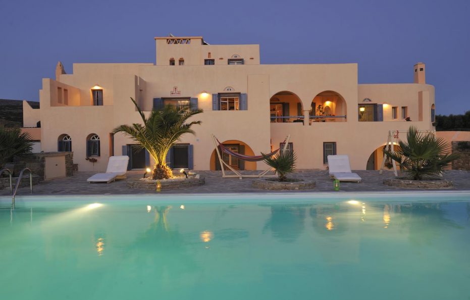 Parian Holiday Villas